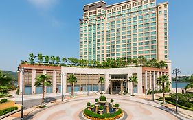 Auberge Discovery Bay 4*